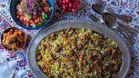  Voyages Culinaires en Iran: Un Chant d'Epices et de Traditions